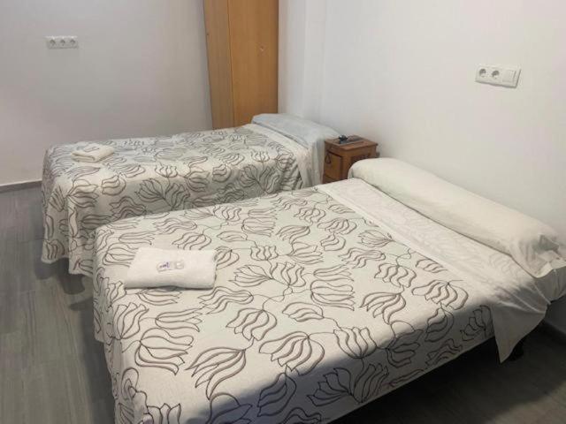 Habitaciones Familiares Con Bano Privado Lf - Sin Ascensor Zaragoza Værelse billede