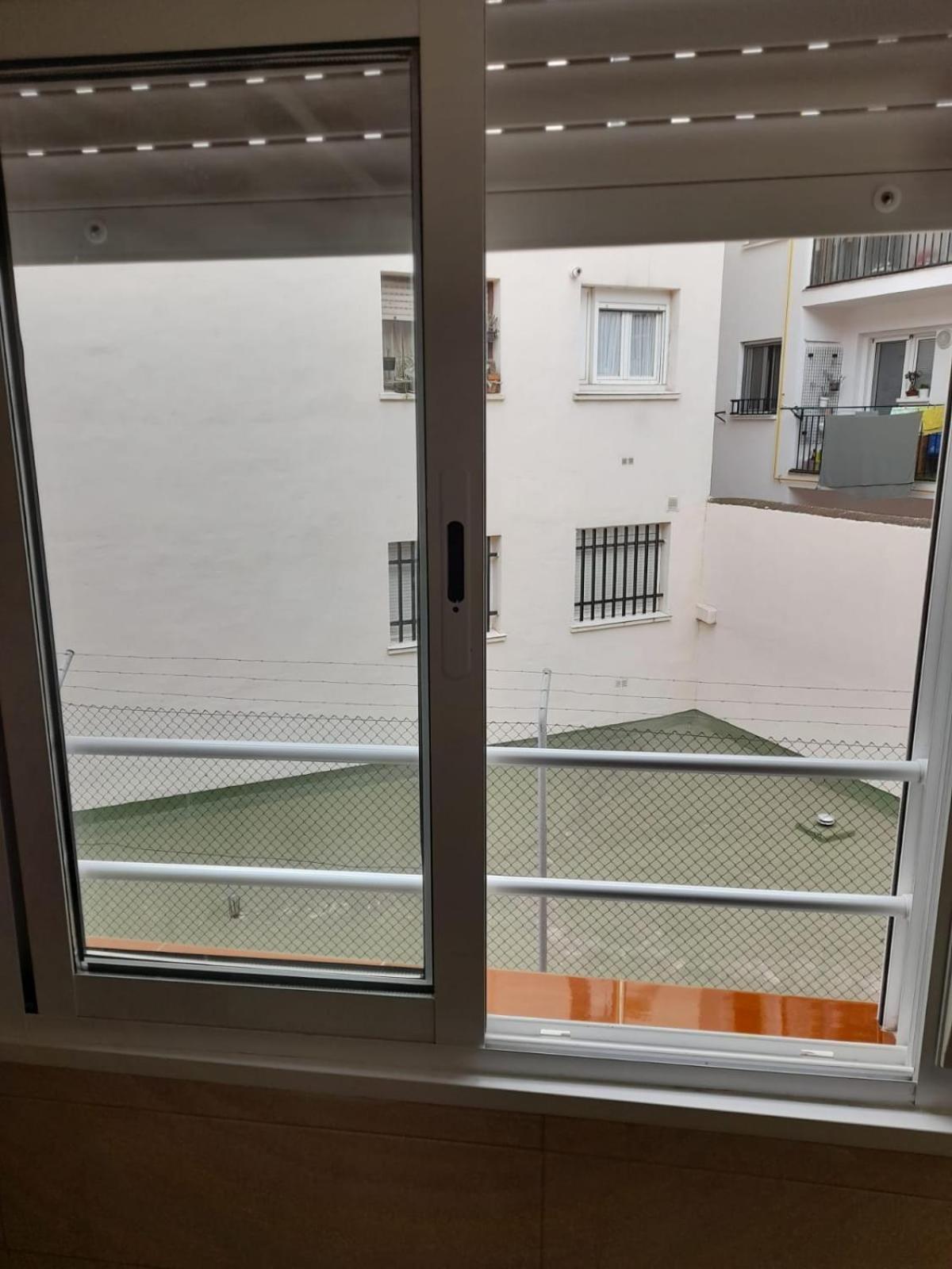 Habitaciones Familiares Con Bano Privado Lf - Sin Ascensor Zaragoza Eksteriør billede
