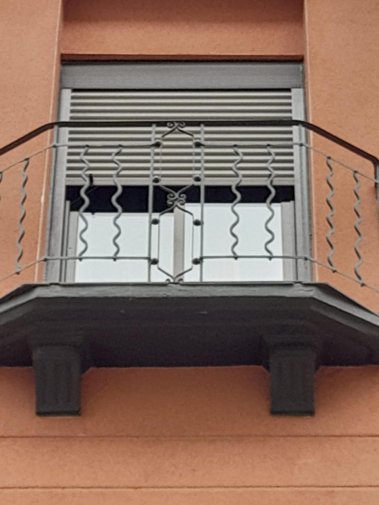 Habitaciones Familiares Con Bano Privado Lf - Sin Ascensor Zaragoza Eksteriør billede